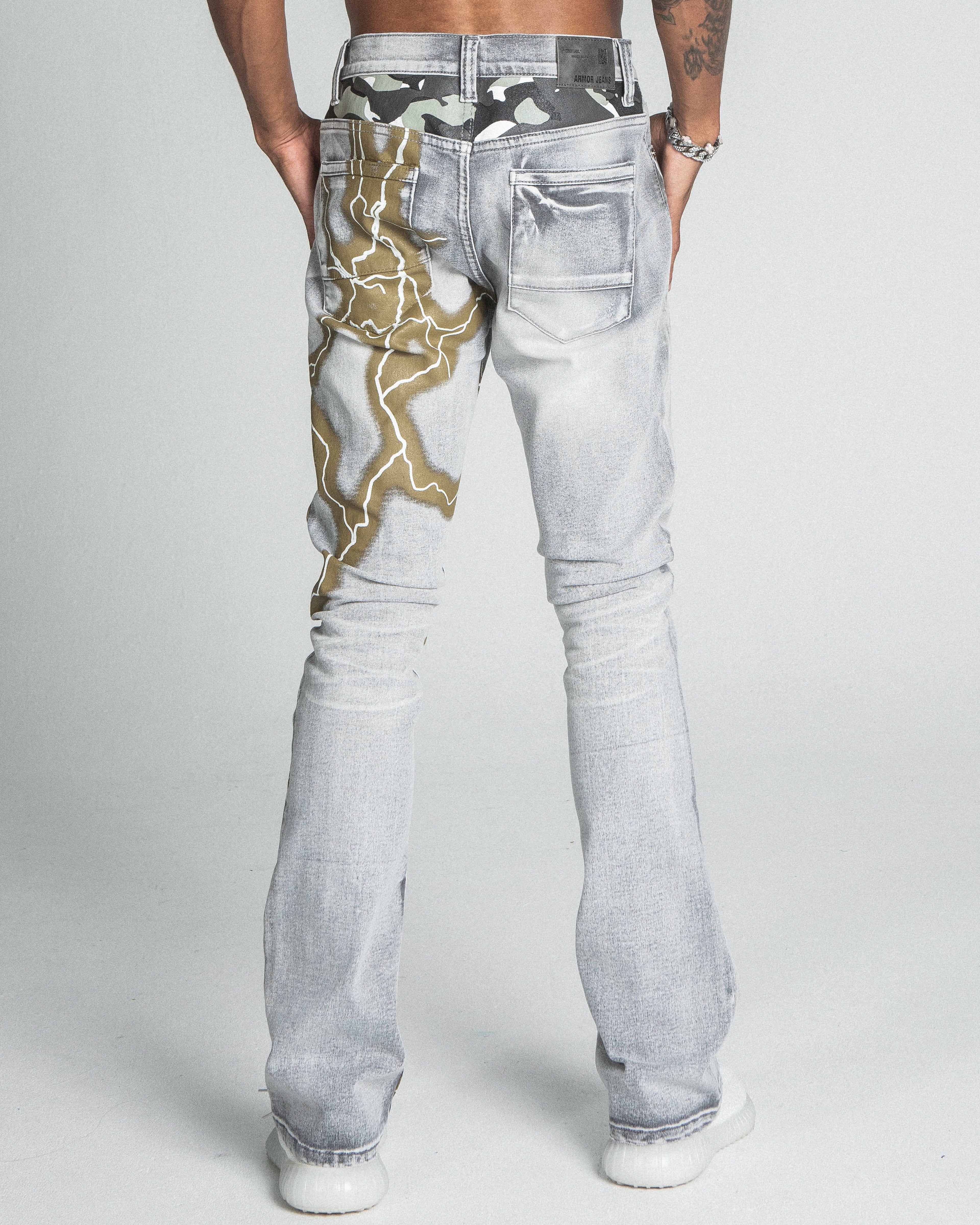 AJ24SK LIGHTNING STACKED JEANS