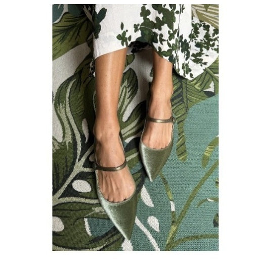 Women's Green Suede Pointed-Toe Slip-On Flats | Casual Pumps