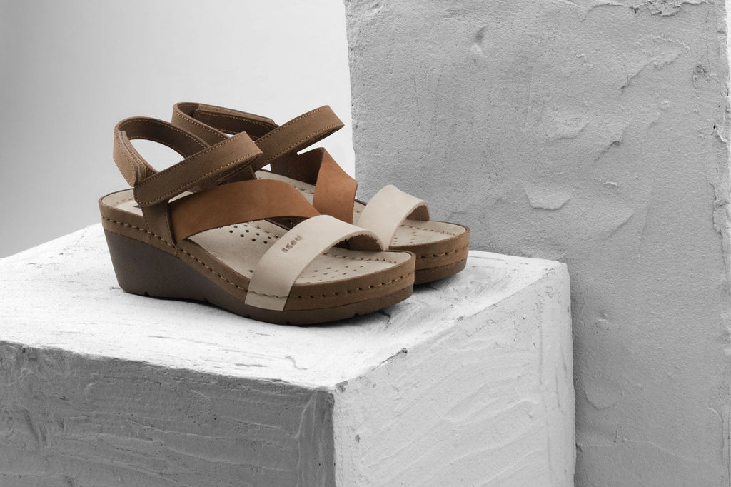 Kiara by LEON- Women’s Leather Platform Heel Sandals- Gel Insole & Adjustable Strap