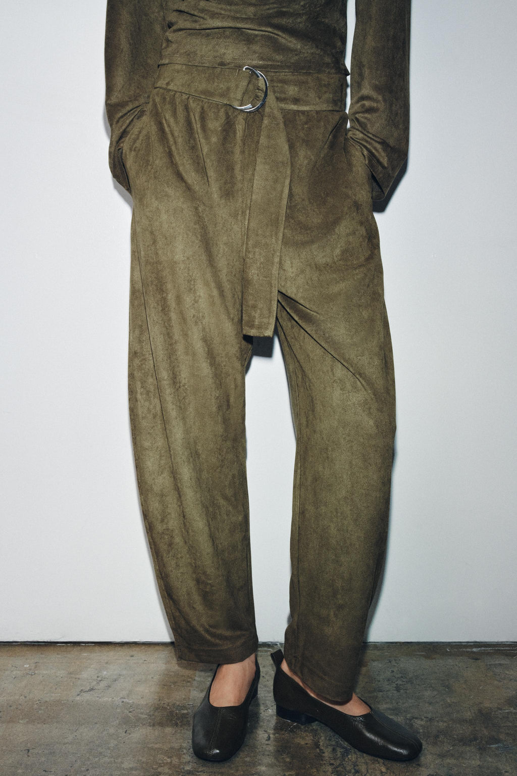 Women Clothing Waist Pleated Suede T shirt Top Belt Pants Suit Women