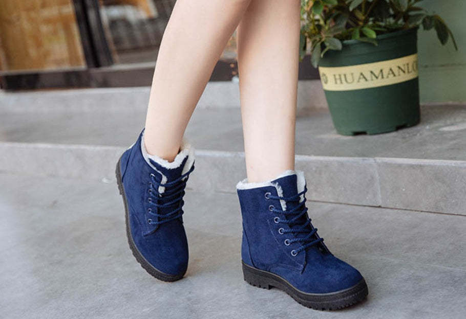Women's Plush Snow Boots | Flat Heel Waterproof Casual Winter Boots