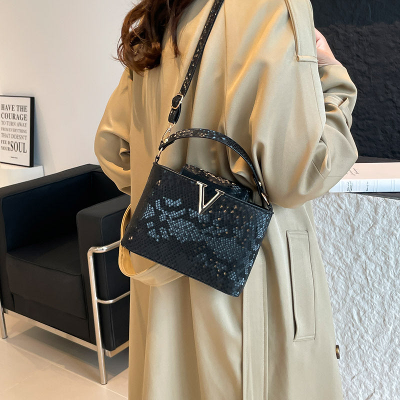 Women's PU Leather Crossbody Bag - Stylish Work & Everyday Shoulder Bag