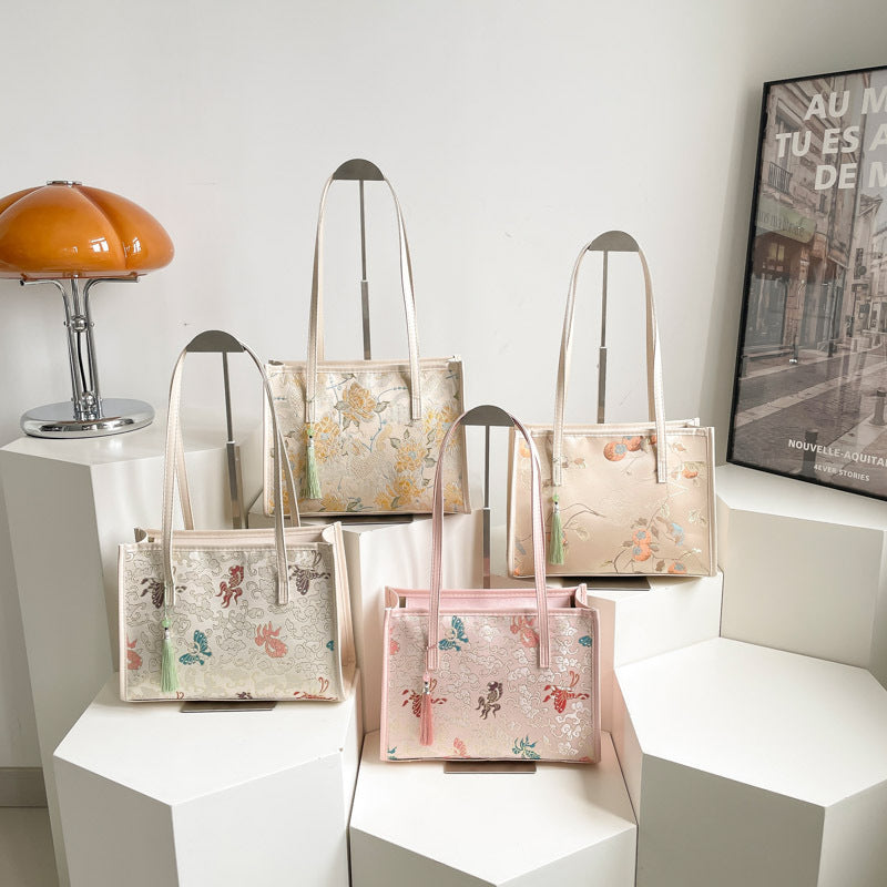Large Capacity Tote Bag