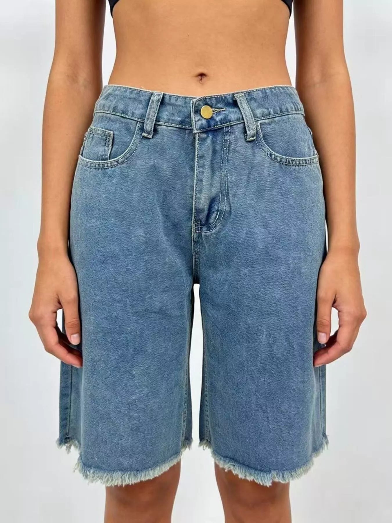 Frayed Hem Relaxed Fit Denim Shorts