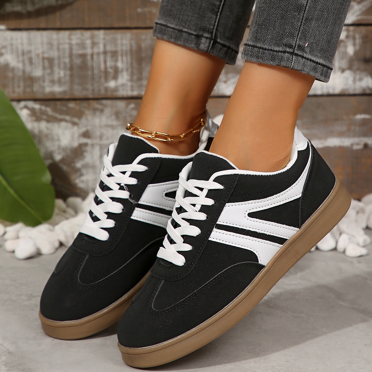 Women's Retro Round-Toe Running Flats - Casual Athletic Sneakers
