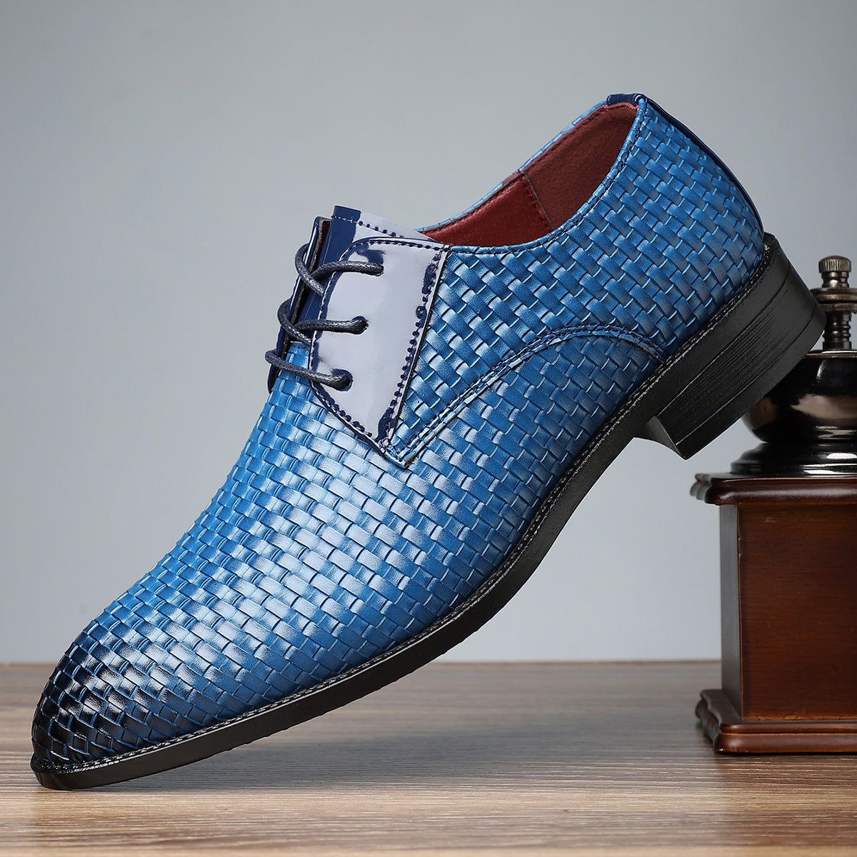 Men's Stylish Formal Pointed-Toe Lace-Up Leather Dress Shoes