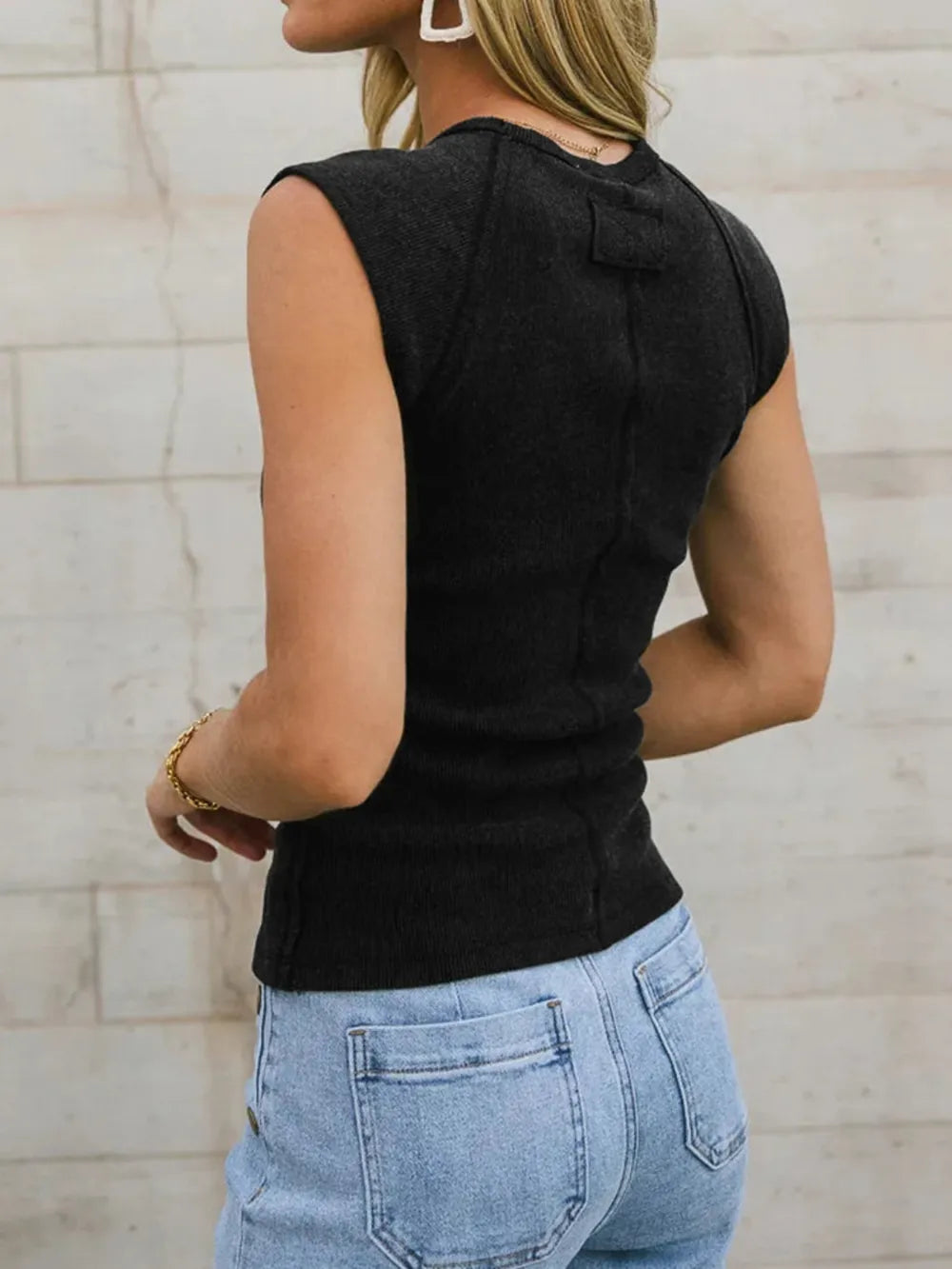 Exposed Seam Round Neck Tank