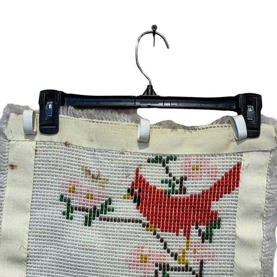 Vintage Handmade Acrylic Yarn Latch Hook Red Cardinal Bird Wall Hanging Rug Art
