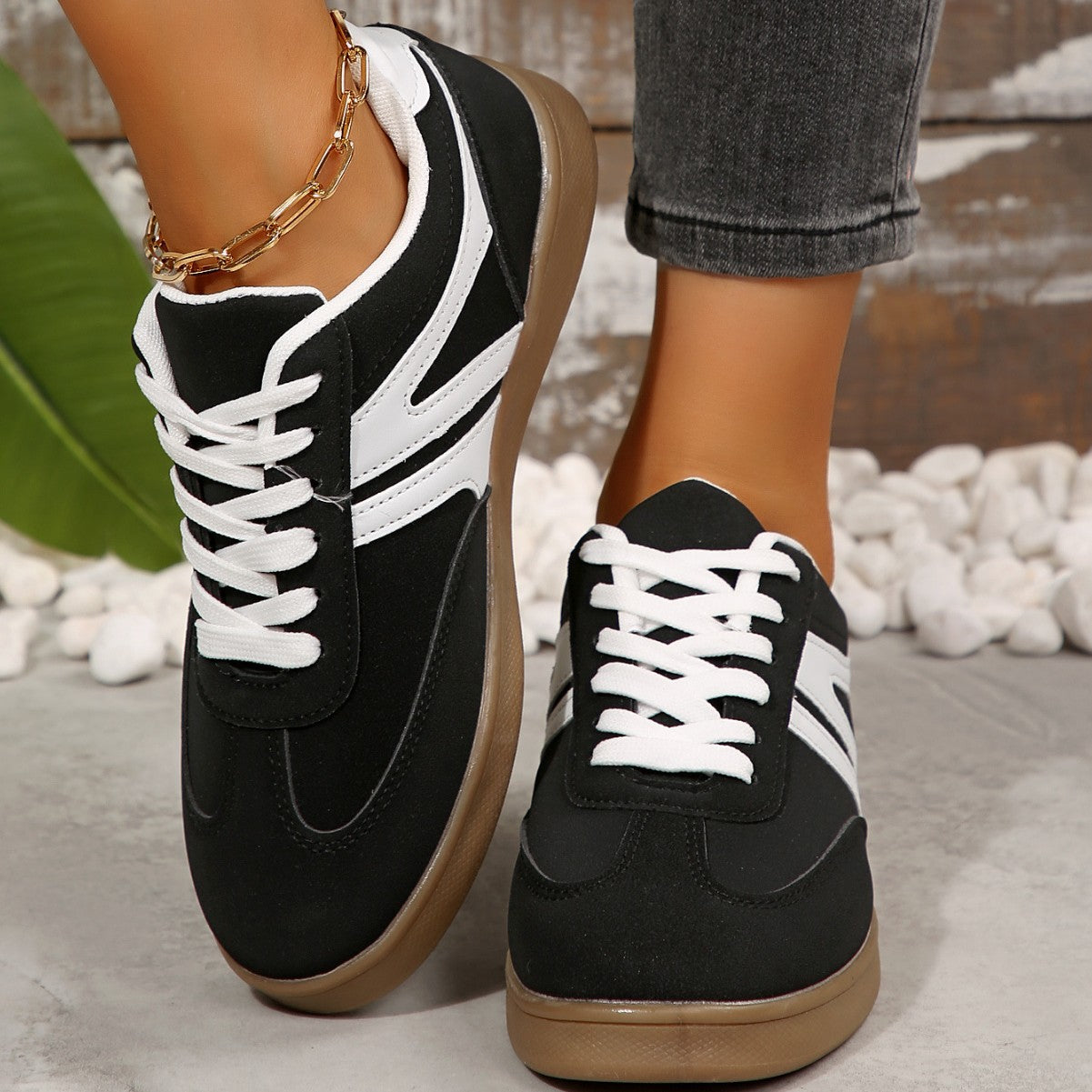 Women's Retro Round-Toe Running Flats - Casual Athletic Sneakers