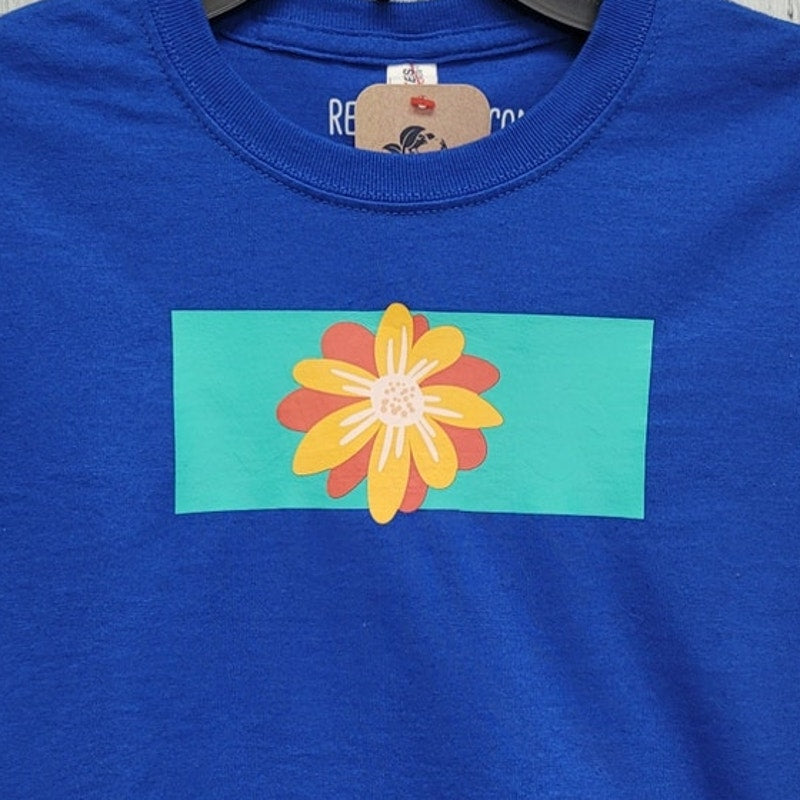 New Hand Printed Upcycled Kids XS Colorblock Flower Short Sleeve PolyCotton Tee