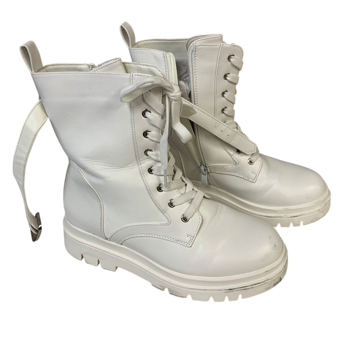 Dream Pairs Womens 7.5 White 1.25" Heel Boot Side Zip Closed Round Toe Shoes