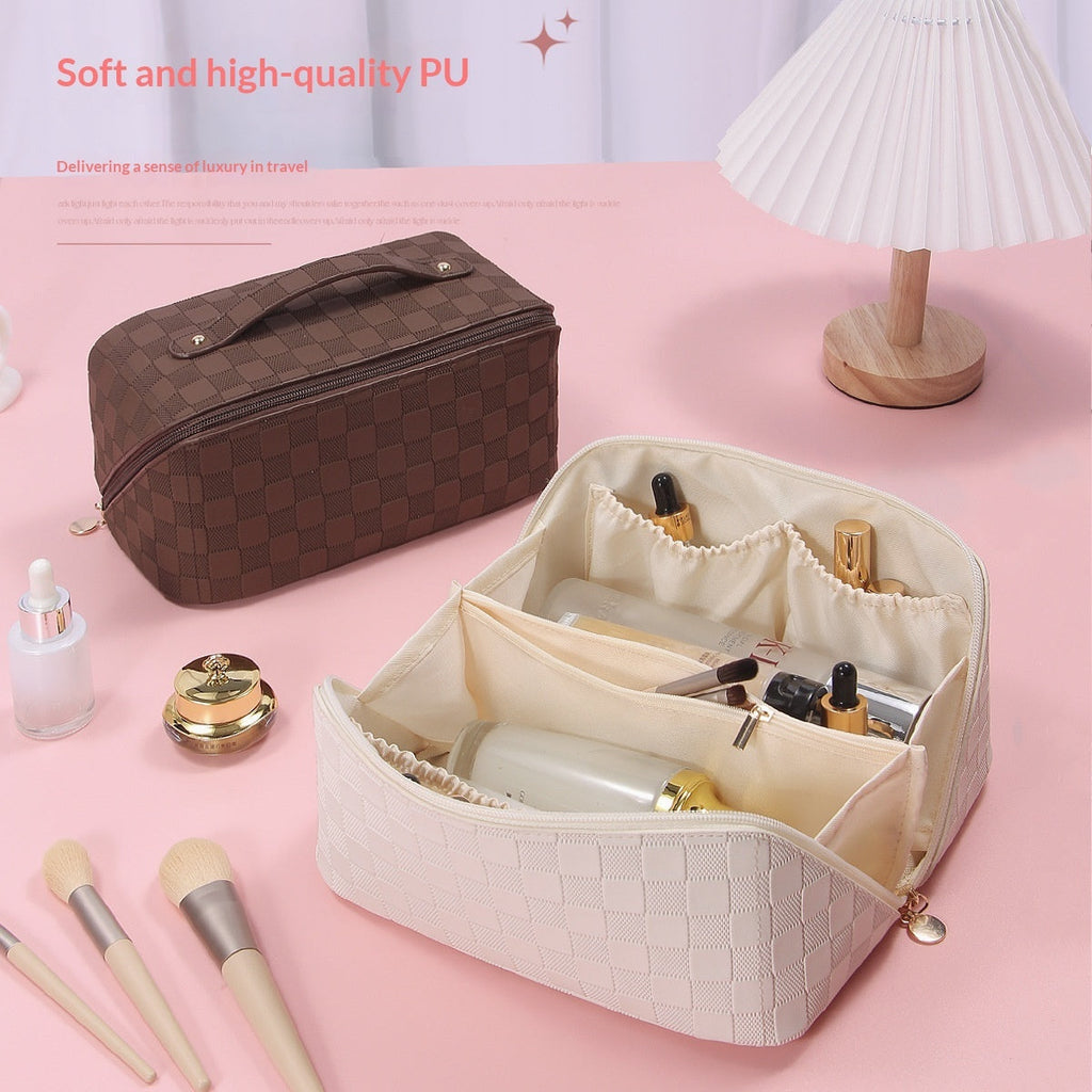 Large-Capacity Toiletry Bag Multi-Functional And Waterproof