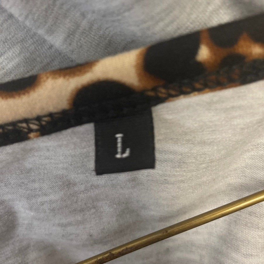 Lot of 2 Womens Large Leopard Spot PolyCotton Short Sleeve Tee Shirts