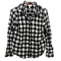 St John's Bay Womens Medium 100% Cotton Long Sleeve Plaid Button Up Shirt