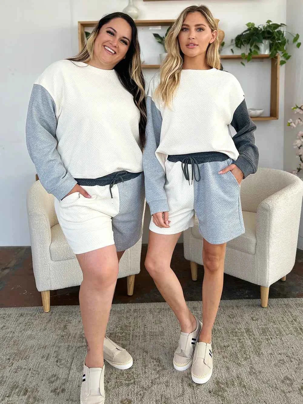 Contrast Chic: Pocketed Two-Piece Shoulder Set