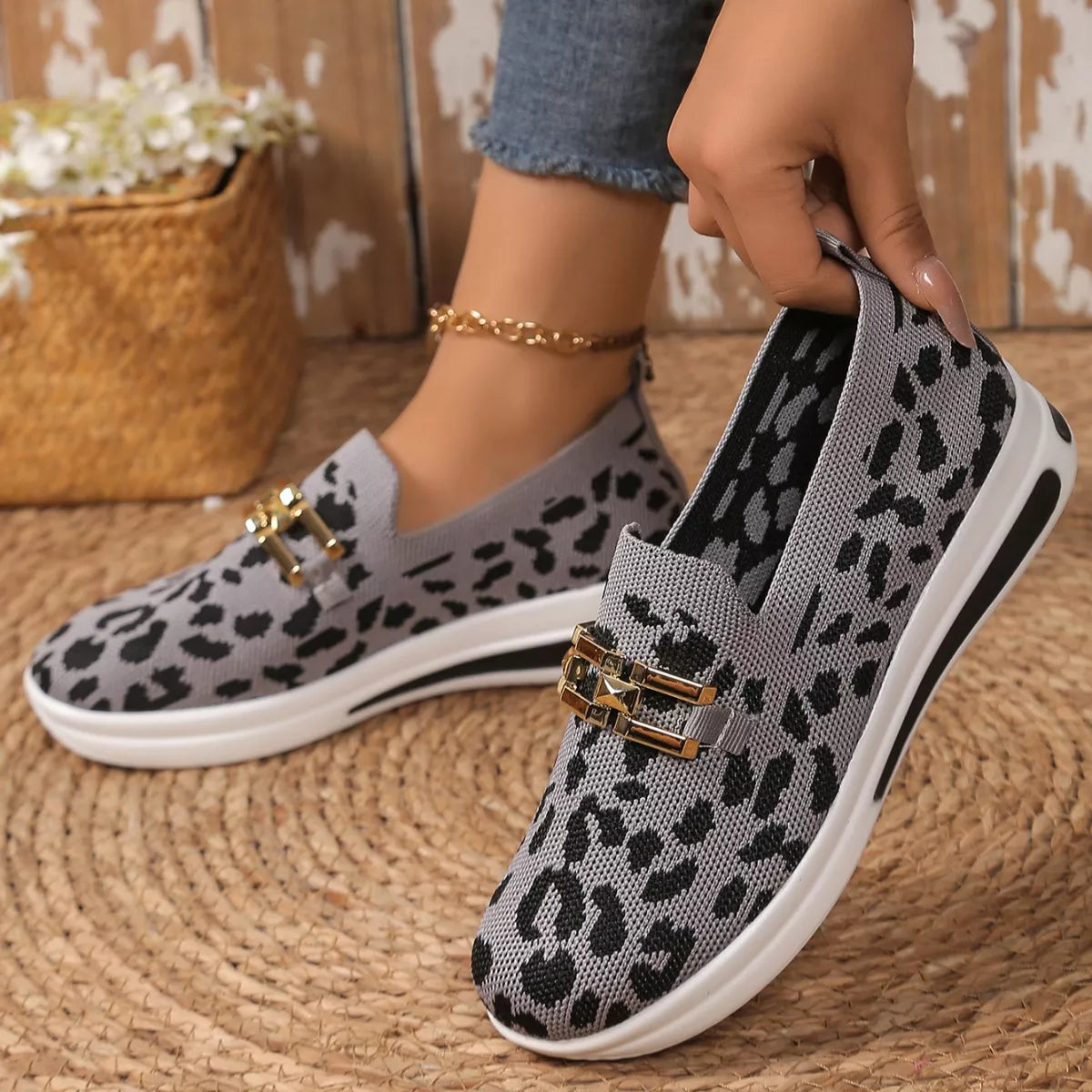 Women's Leopard Print Round Toe Slip-On Flats | Breathable Mesh Casual Shoes