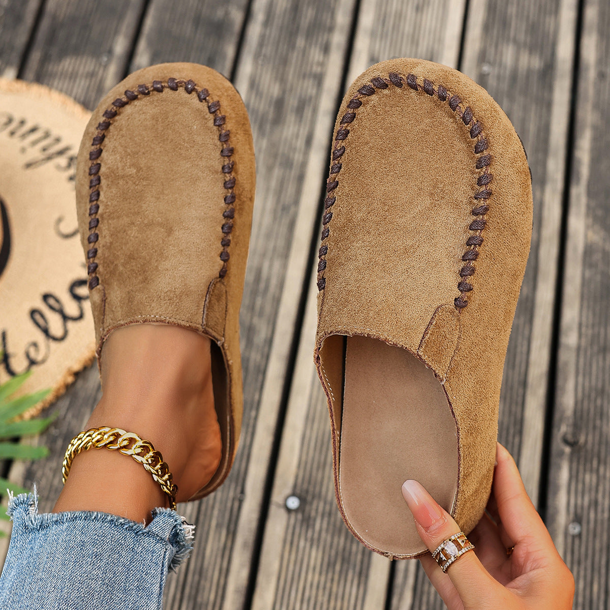 Women's Outdoor Closed-Toe Suede Half-Slipper | Thick PU Sole | Slip-On Vintage Style
