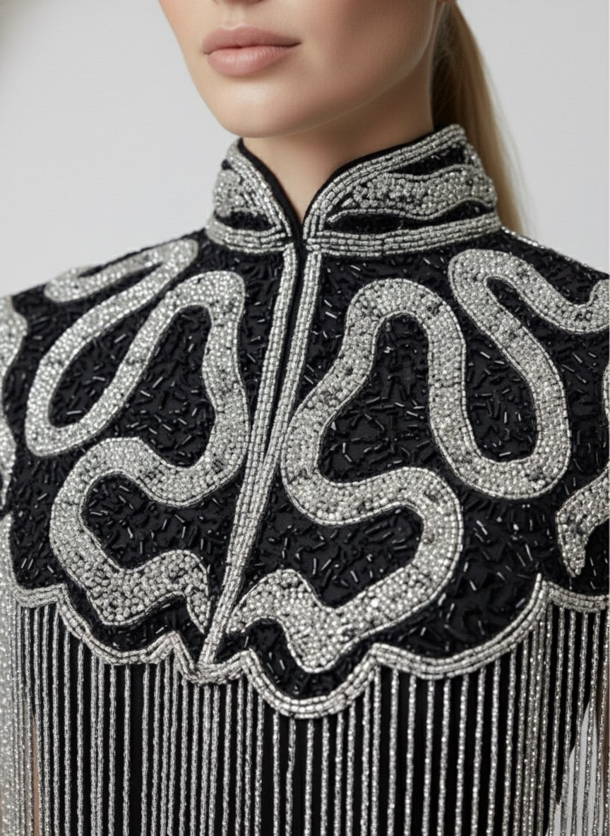 Noir Sovereign Cape