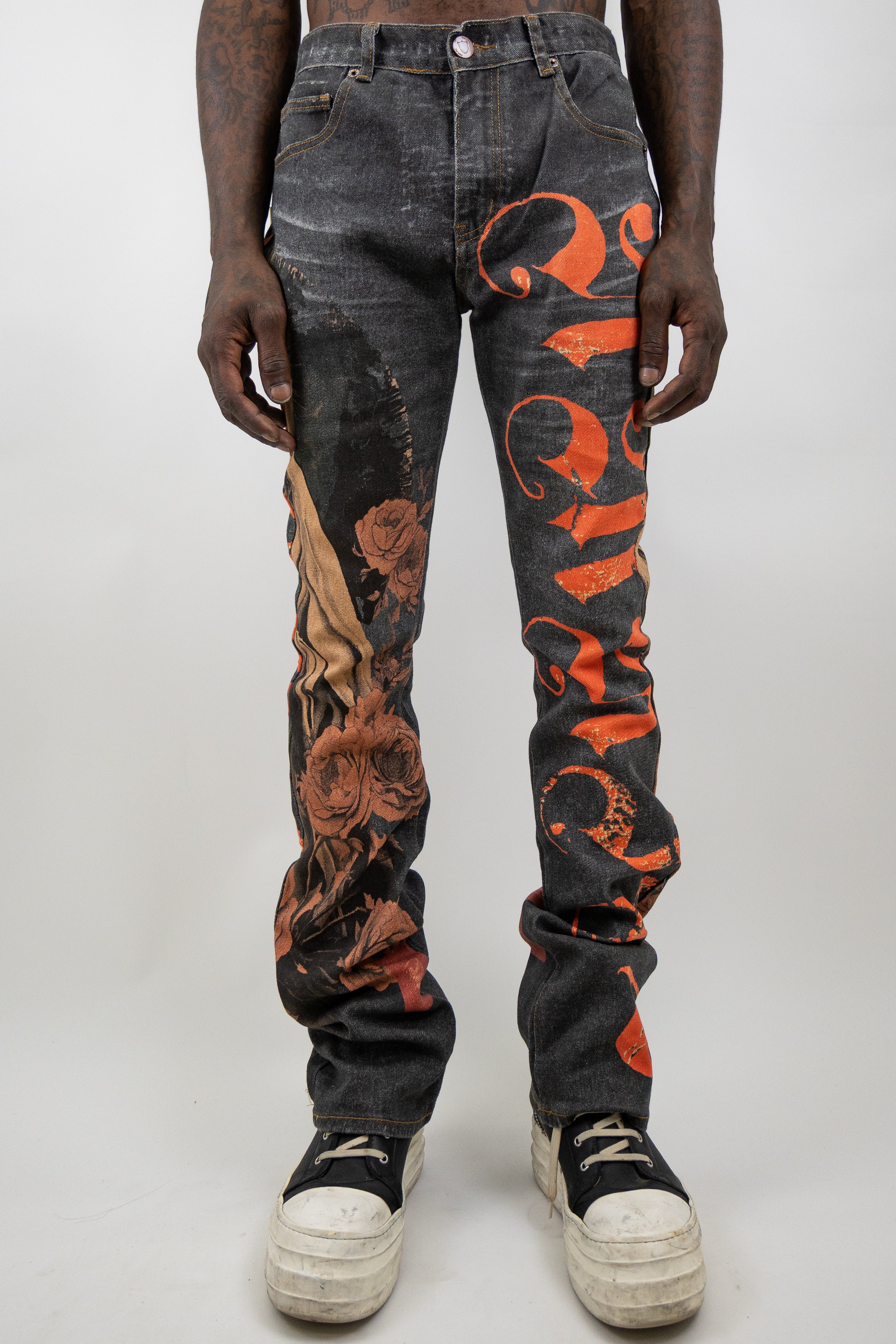 RM201SK - Graphic Printed Stacked Jeans