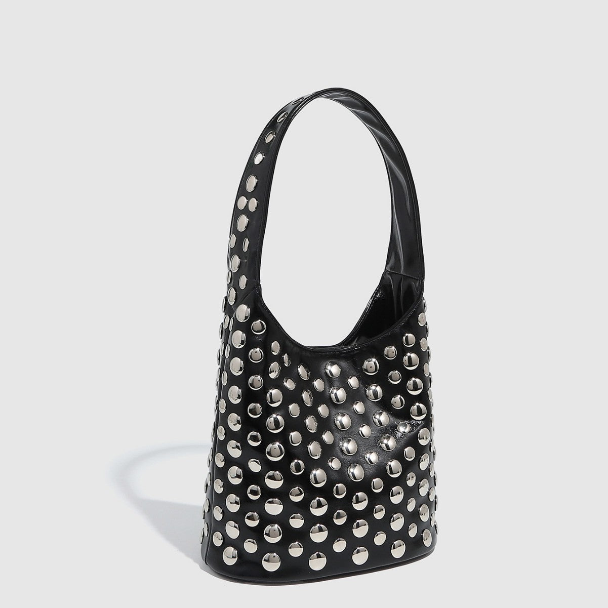 Rivet Large Bag Large Capacity Office Bag Portable Shoulder Bag Steampunk Women Bucket Bag