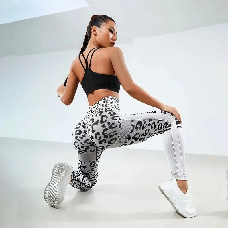 Seamless Leopard Leggings