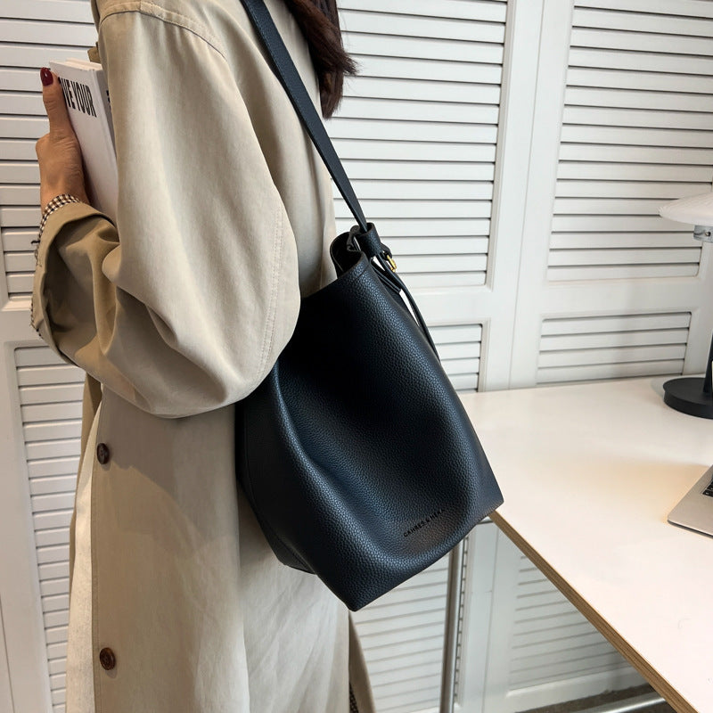 Women's Retro Bucket Bag - High-Capacity PU Leather Shoulder Bag with Compartments