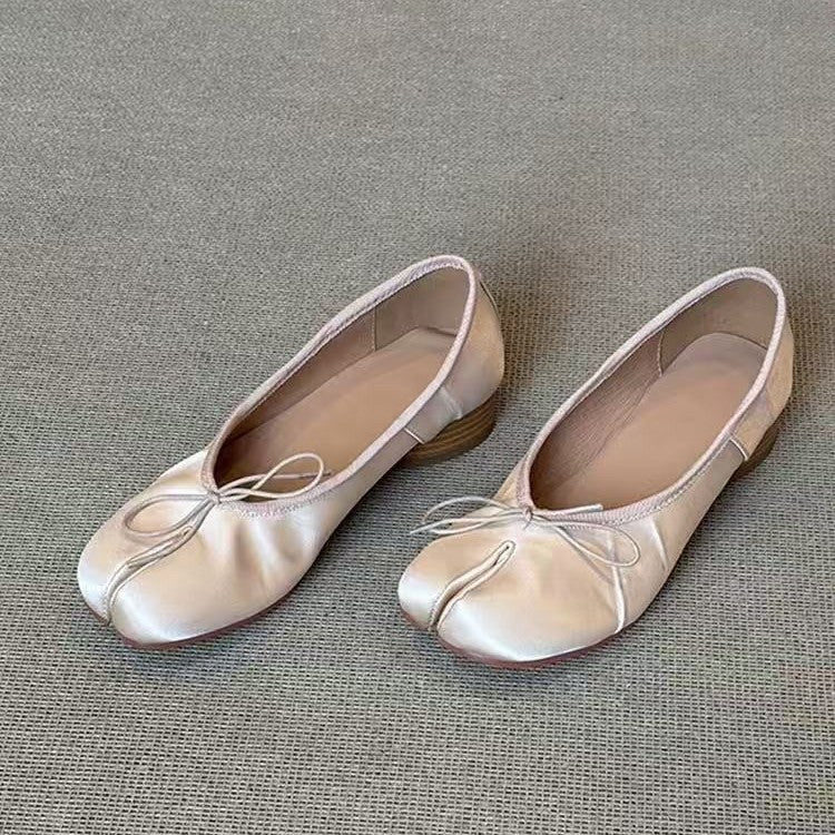 Women's Retro Ballet Flats - Low-Top Slip-On Comfort Shoes