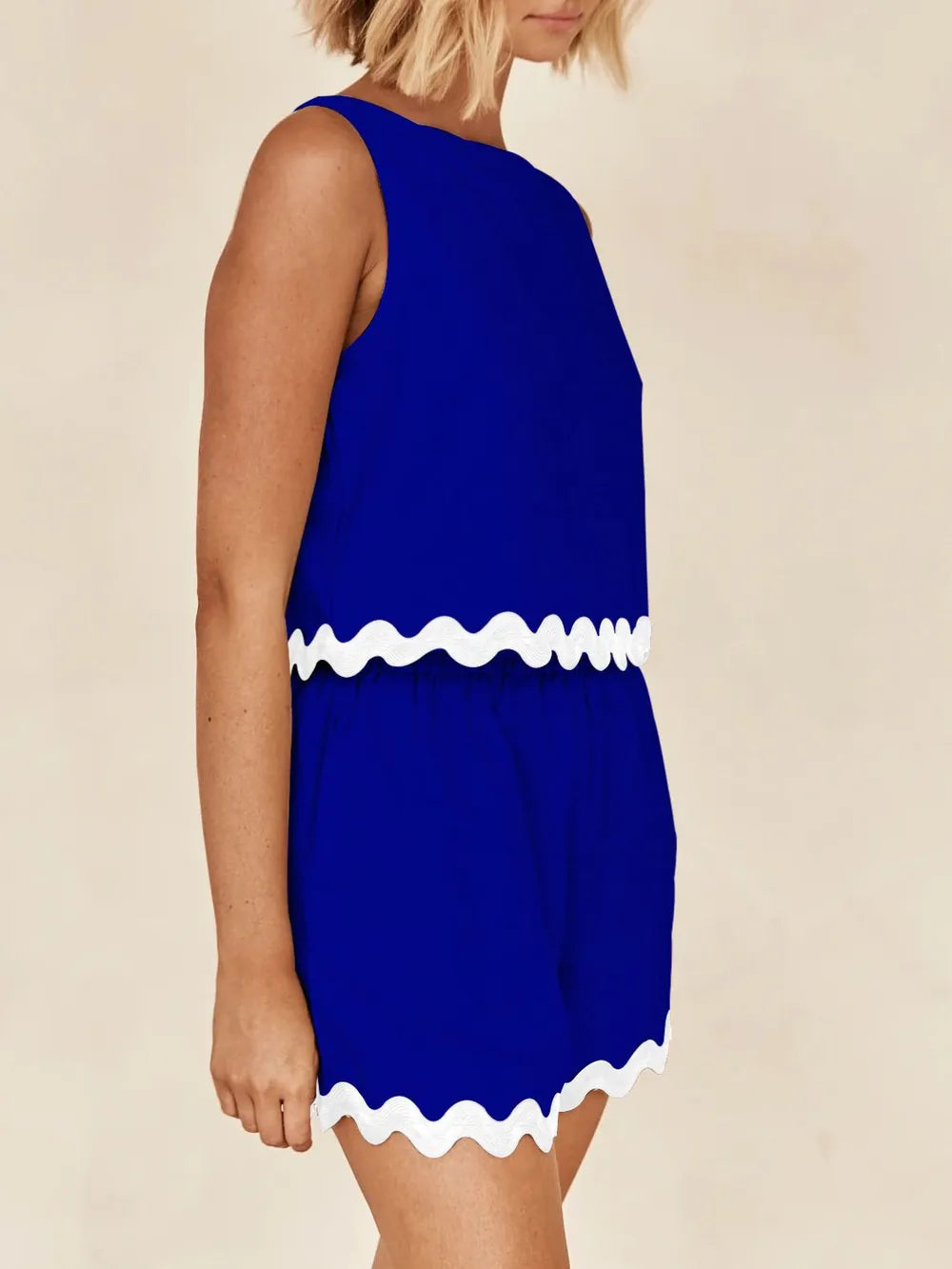 Contrast Trim Round Neck Tank and Shorts Set