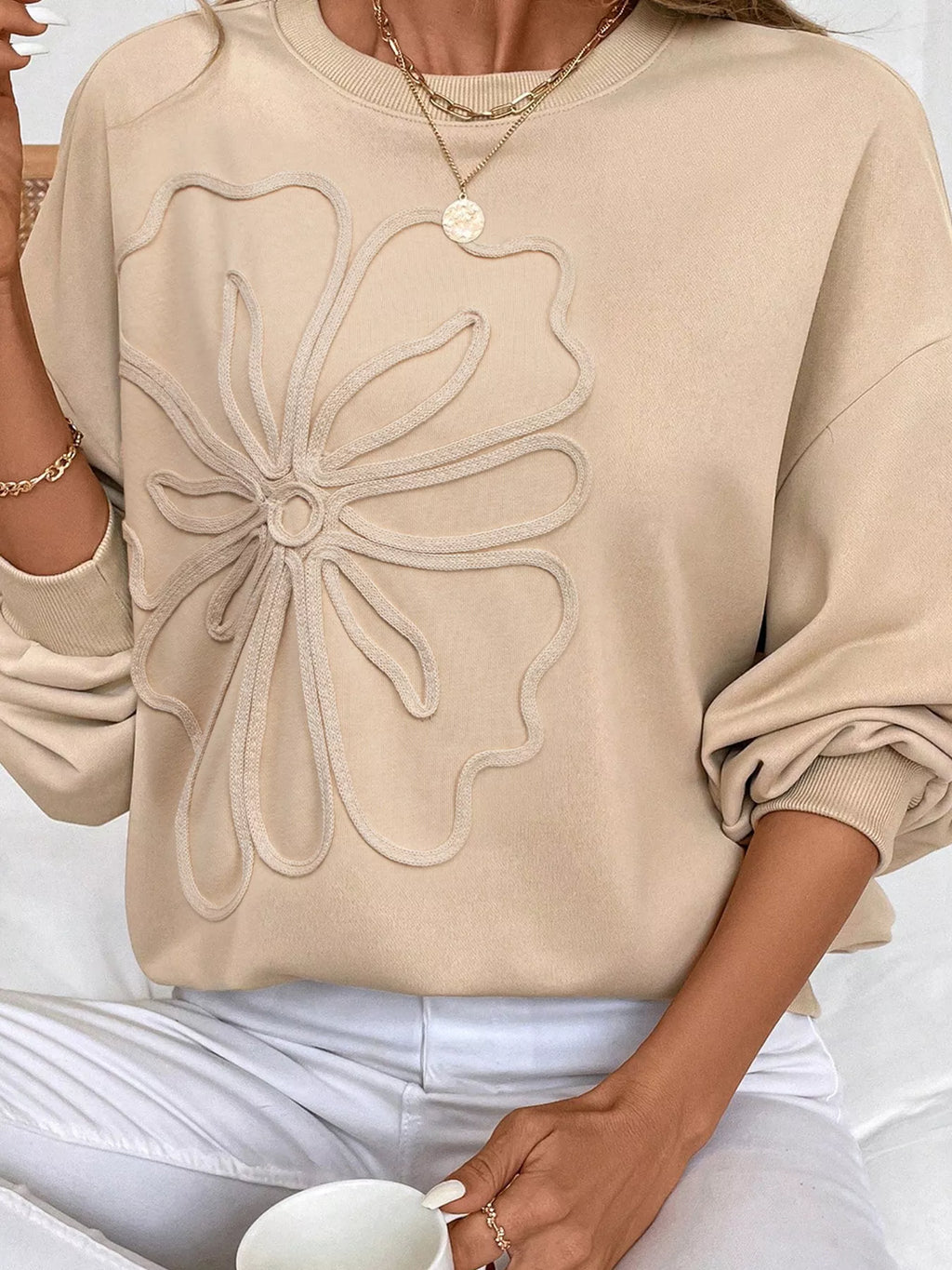 Embroidered Flower Pattern Drop Shoulder Sweatshirt