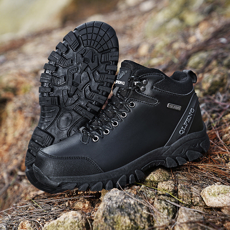 Outdoor Fashion Personality Men Travel Shoes