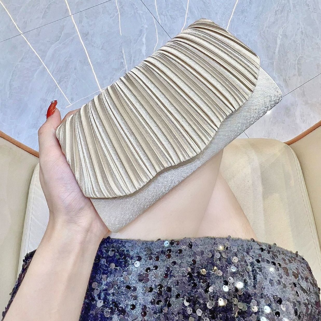 Elegant Satin Pleated Evening Clutch Bag - Cheongsam Style Formal Handbag with Hasp Lock
