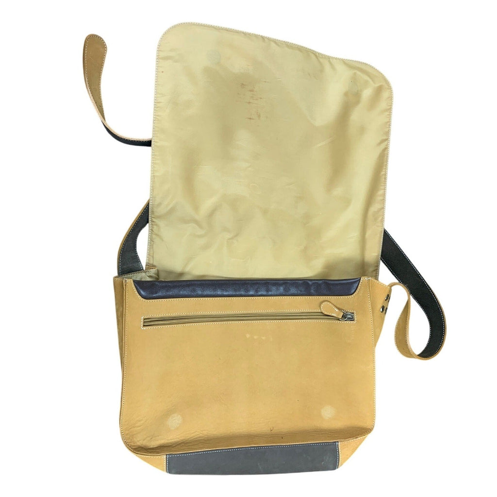 Timberland Leather Multi Pocket Magnetic Closure Crossbody Messenger Bag w Flaw