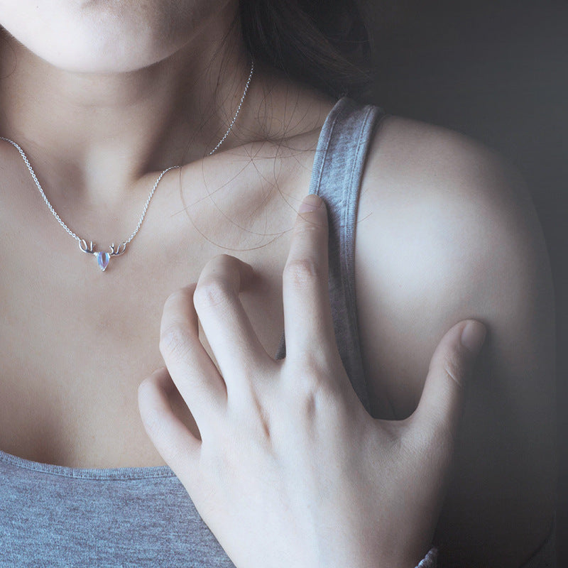 S925 Elk Necklace Forest Moonstone Pendant Clavicle Chain