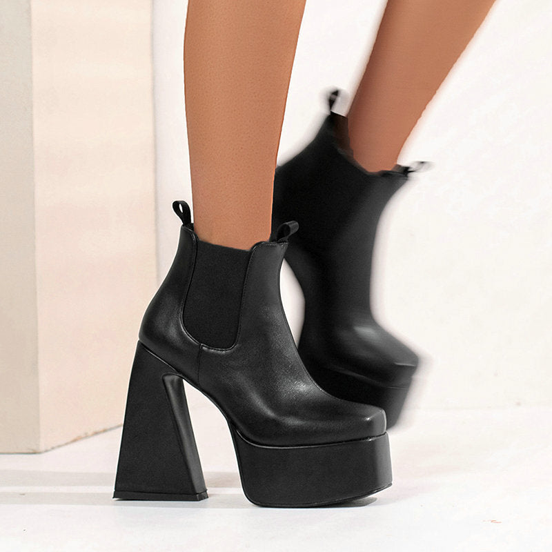 Women's Patent Leather Square Toe Chunky Heel Boots – Black | Sarah Express