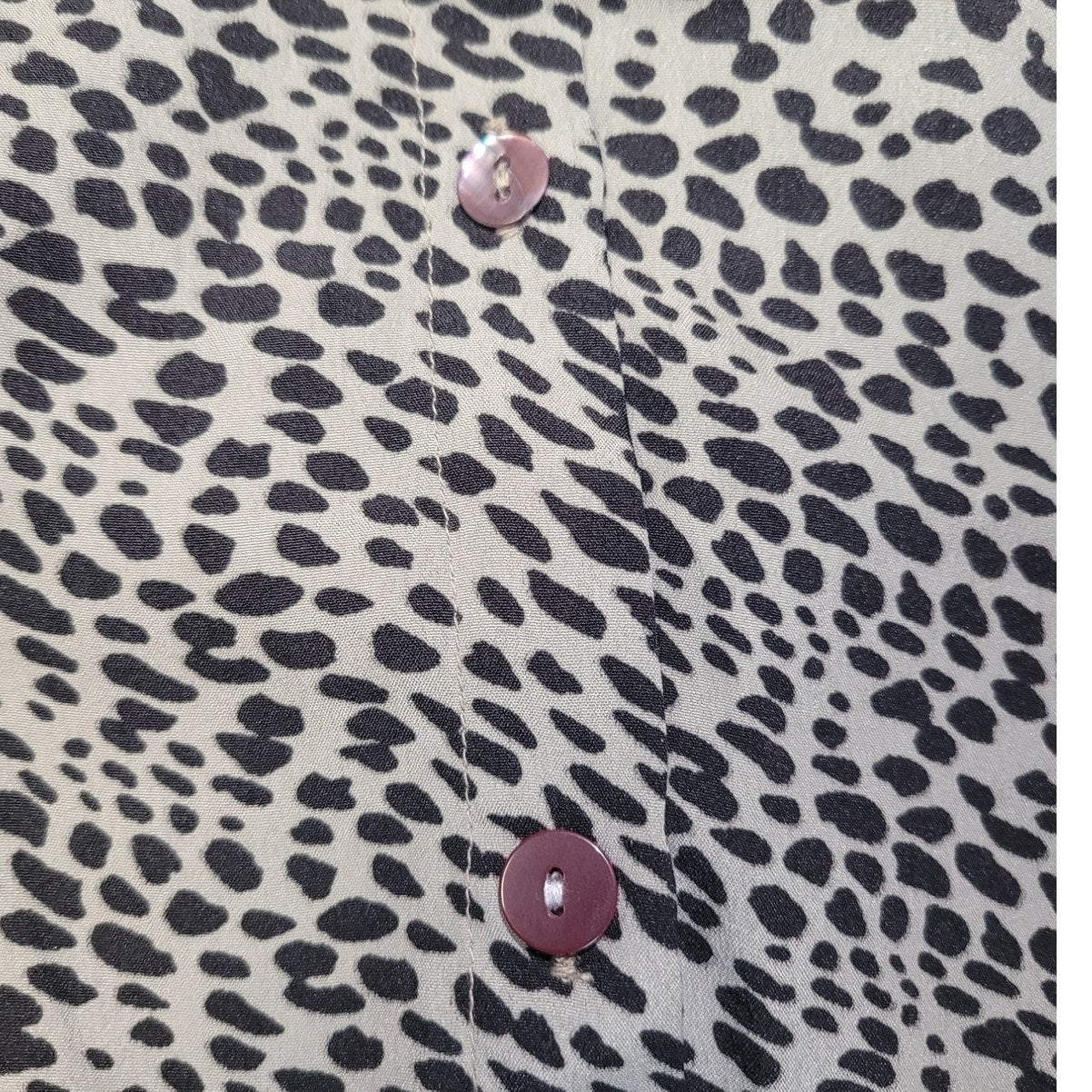 FYLO Womens Medium Cheetah Print Long Sleeve Beaded Collar Button Up Top