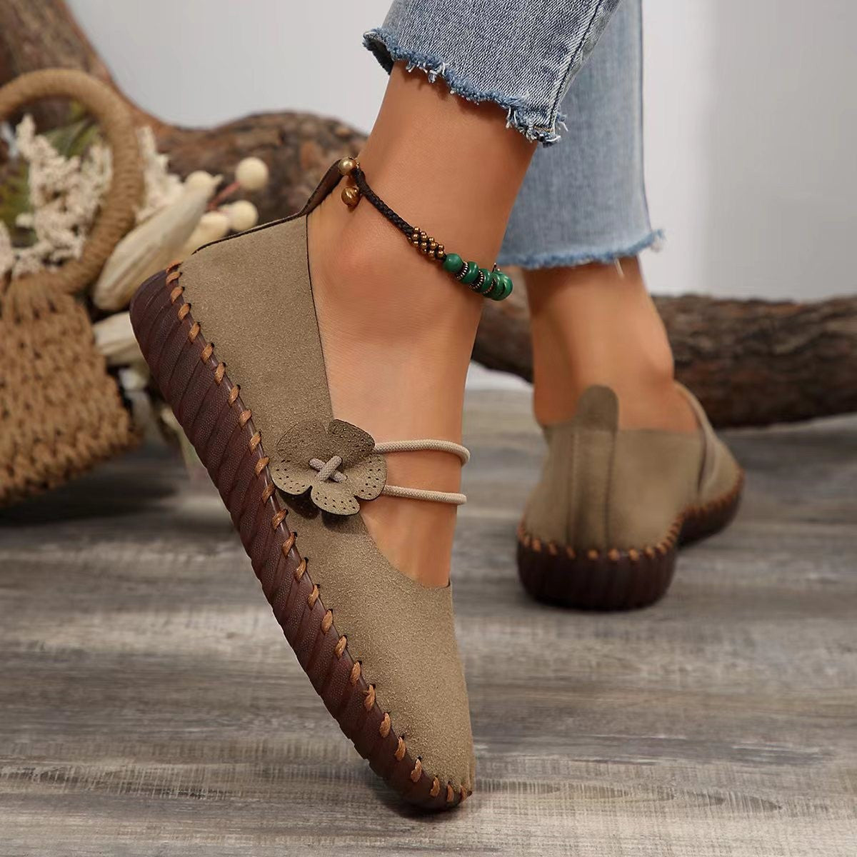 Women's Retro Breathable Round-Toe Flats - Lightweight Slip-On Shoes with Soft Soles