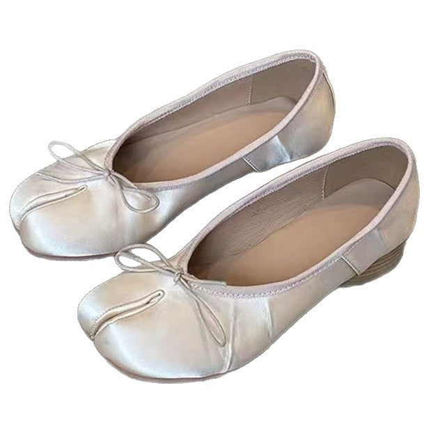 Women's Retro Ballet Flats - Low-Top Slip-On Comfort Shoes