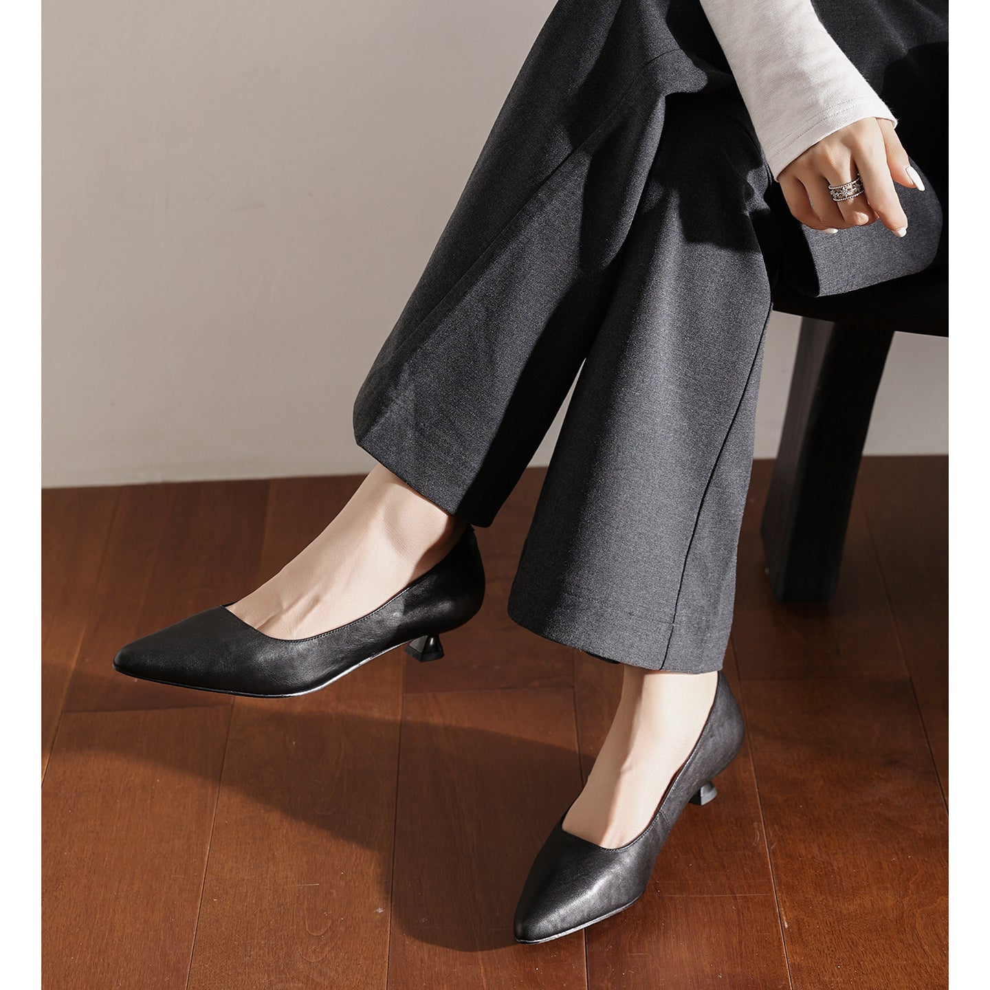 Women's Pointed-Toe Kitten Heel Pumps | Washed Full-Grain Cowhide Office Shoes
