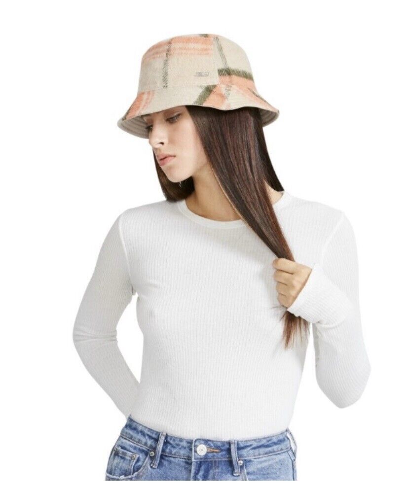Steve Madden Logo Plate Brushed Bucket Hat