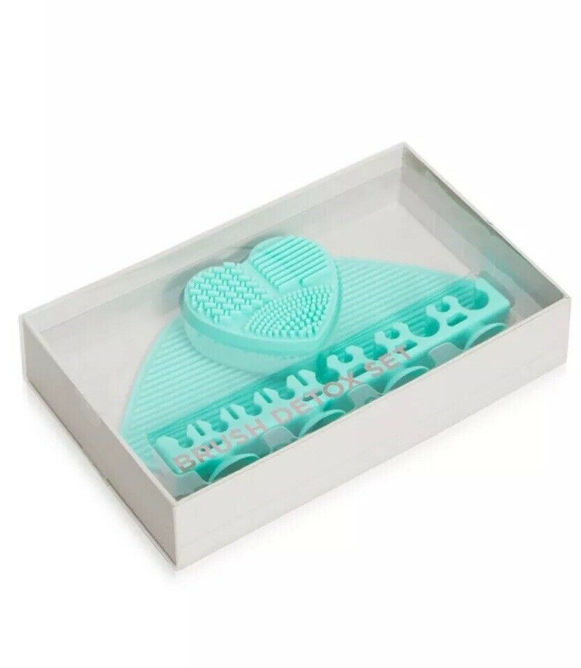 Macy’s Beauty Collection 3-Pc. Brush Detox Set